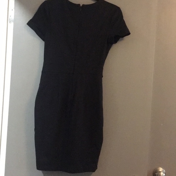 Le Chateau Dress - Picture 4 of 4